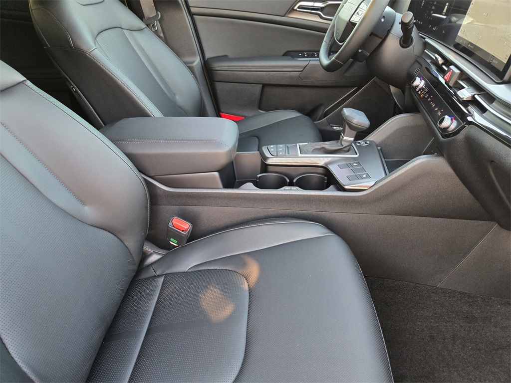 2026 Kia Sportage SX Image 10 of 22