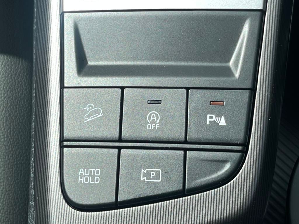Vehicle image 29 of 35