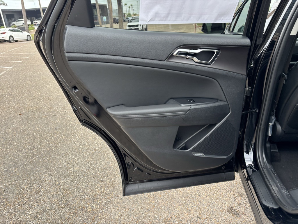 2026 Kia Sportage SX Image 17 of 24