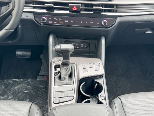 2026 Kia Sportage SX-Prestige Image 28 of 47