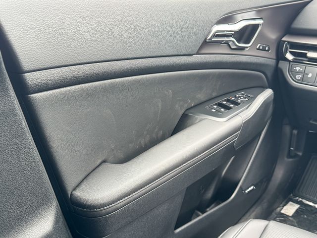 2026 Kia Sportage SX-Prestige Image 30 of 47