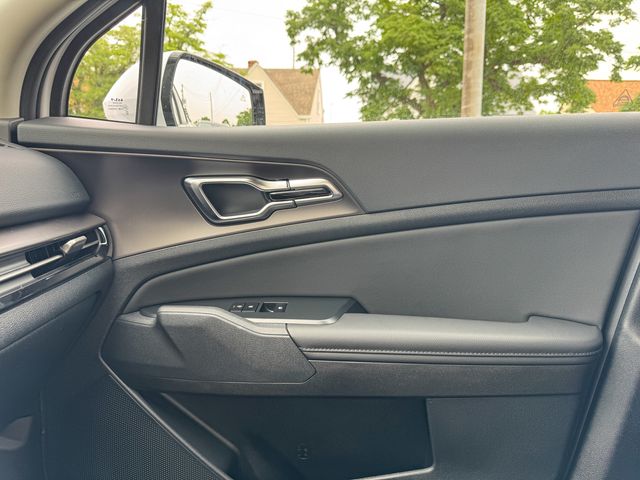 2026 Kia Sportage SX-Prestige Image 31 of 47
