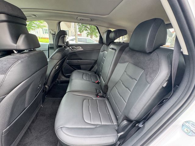 2026 Kia Sportage SX-Prestige Image 15 of 47