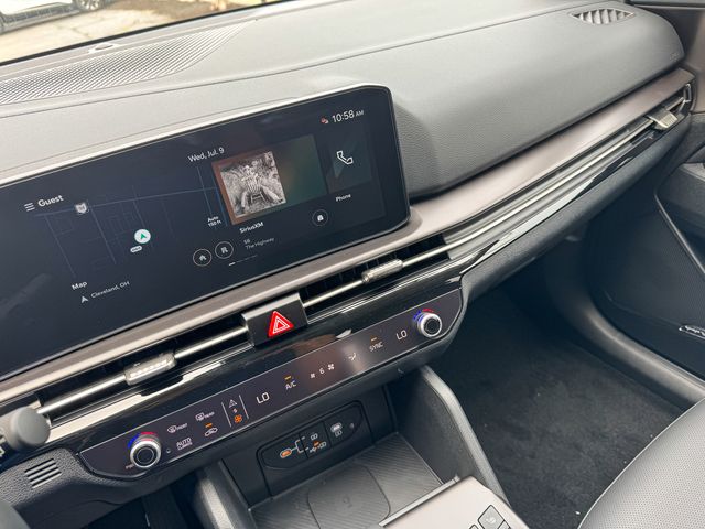 2026 Kia Sportage SX-Prestige Image 42 of 47