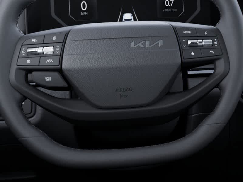 Vehicle image 15 of 28