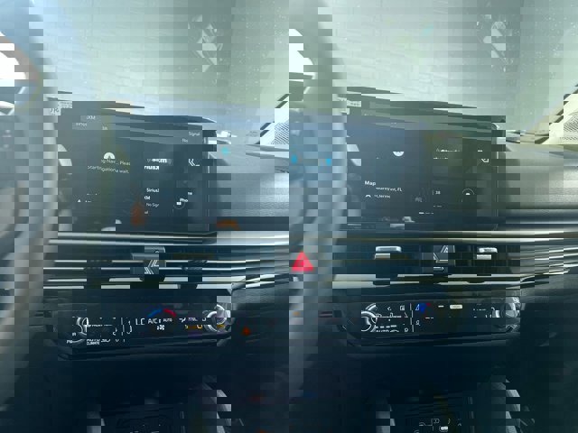 Vehicle image 28 of 36