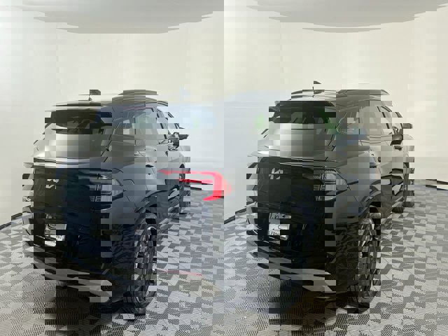 Vehicle image 6 of 36