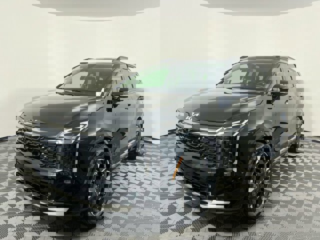 Vehicle image 2 of 36