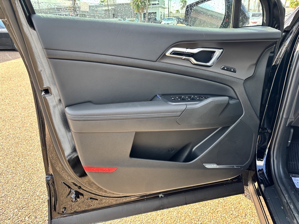 2026 Kia Sportage SX-Prestige Image 13 of 20