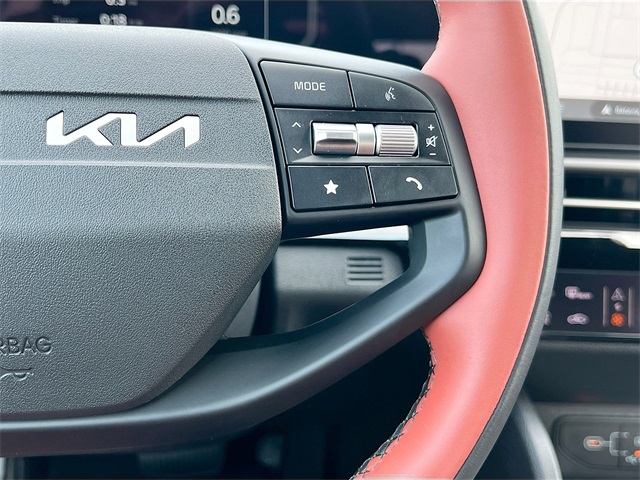 2026 Kia Sportage SX-Prestige Image 34 of 37