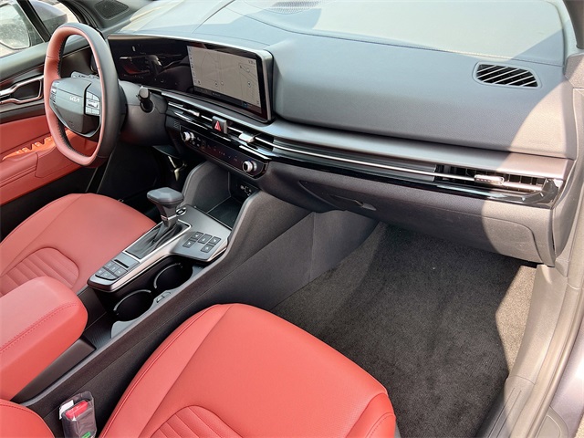2026 Kia Sportage SX-Prestige Image 18 of 37