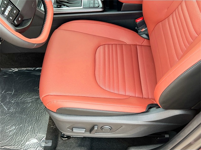 2026 Kia Sportage SX-Prestige Image 15 of 37