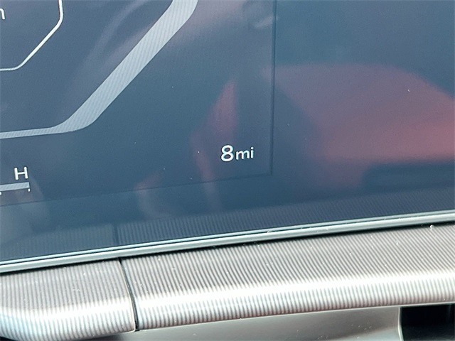 2026 Kia Sportage SX-Prestige Image 35 of 37