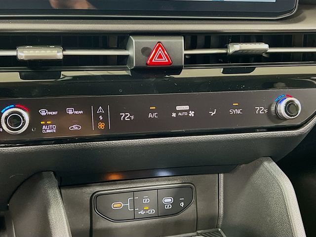 2026 Kia Sportage SX-Prestige Image 33 of 34