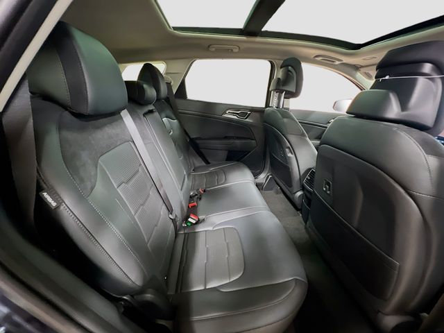 2026 Kia Sportage SX-Prestige Image 12 of 34