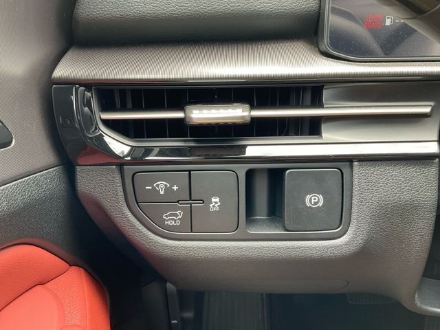 2026 Kia Sportage SX-Prestige Image 21 of 26