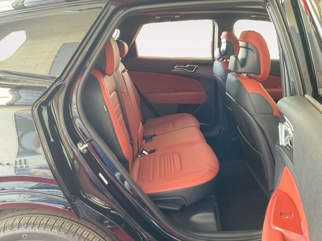 2026 Kia Sportage SX-Prestige Image 16 of 26