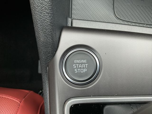 2026 Kia Sportage SX-Prestige Image 22 of 26
