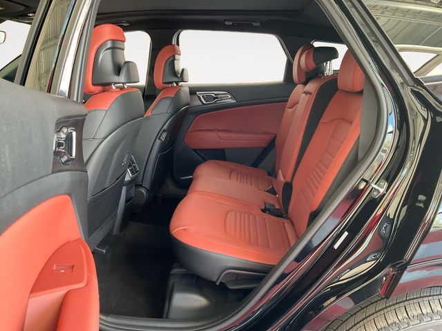 2026 Kia Sportage SX-Prestige Image 12 of 26