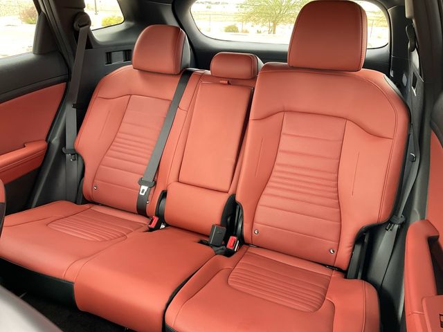 2026 Kia Sportage SX-Prestige Image 24 of 26