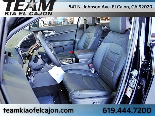 2026 Kia Sportage SX-Prestige Image 32 of 46
