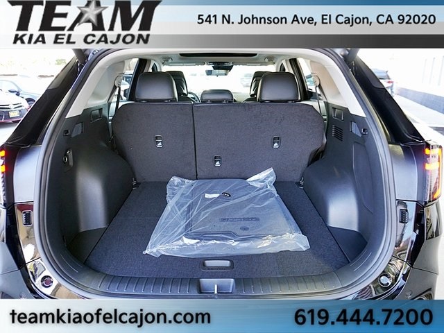 2026 Kia Sportage SX-Prestige Image 10 of 46