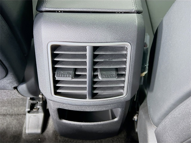 2026 Kia Sportage SX-Prestige Image 33 of 37