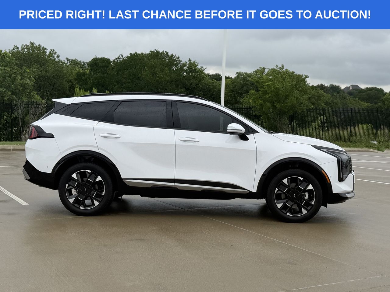 2026 Kia Sportage SX-Prestige Image 2 of 29