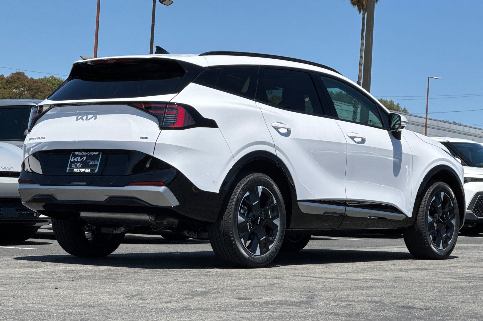 2026 Kia Sportage SX-Prestige Image 6 of 25