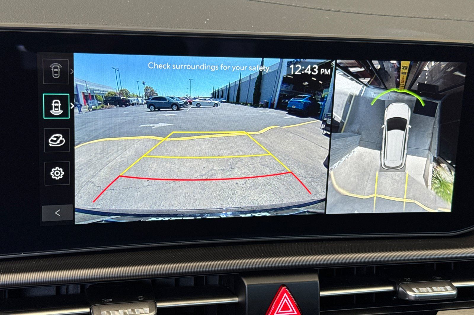 2026 Kia Sportage SX-Prestige Image 14 of 25