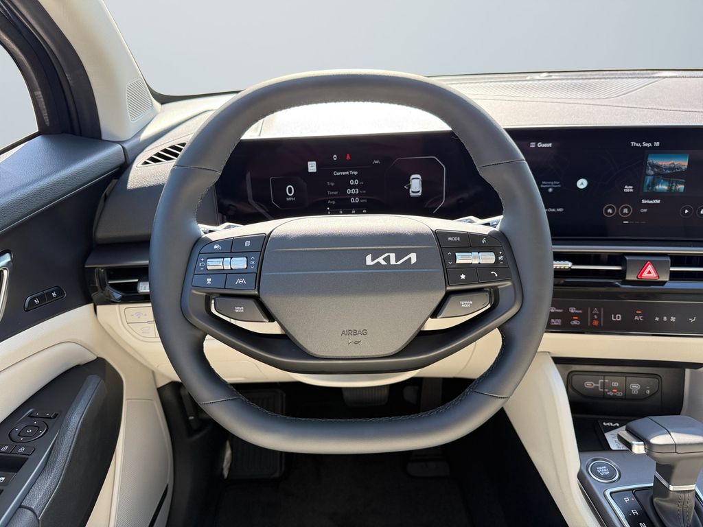 2026 Kia Sportage SX-Prestige Image 14 of 20