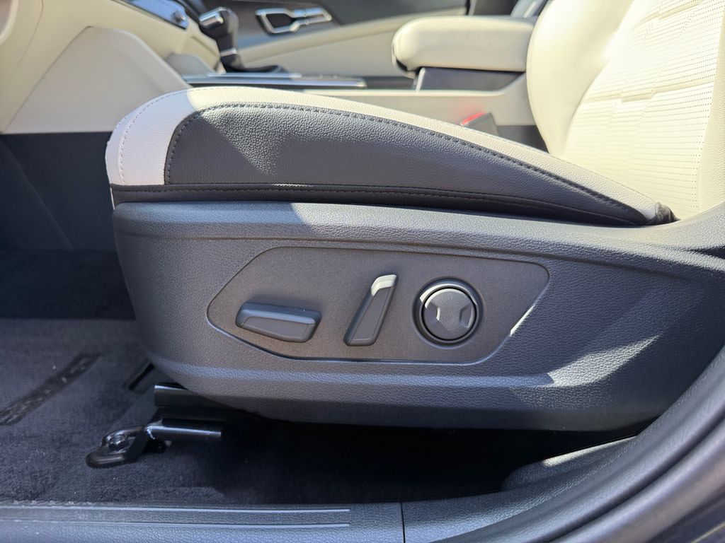 2026 Kia Sportage SX-Prestige Image 19 of 20