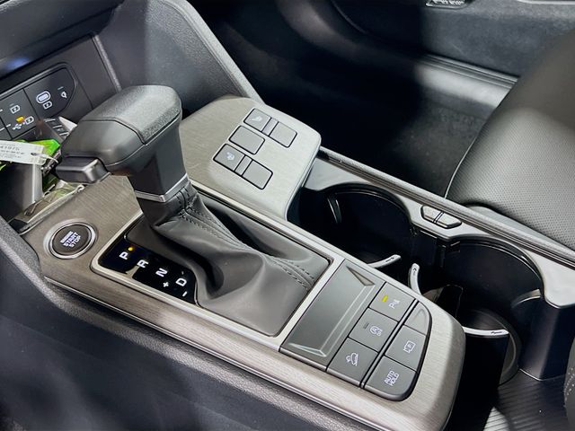 2026 Kia Sportage X-Line Image 30 of 34