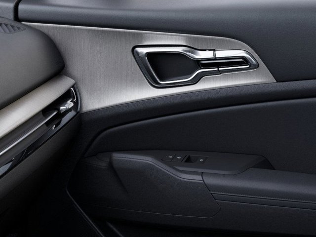 Vehicle image 25 of 27