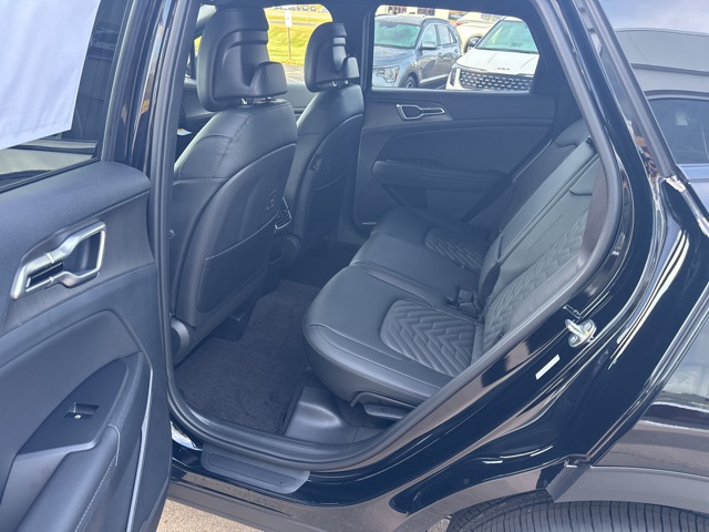 2026 Kia Sportage X-Line Image 11 of 18