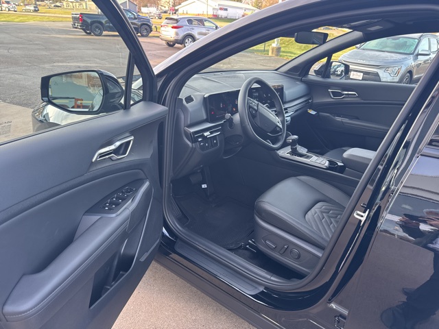 2026 Kia Sportage X-Line Image 12 of 18