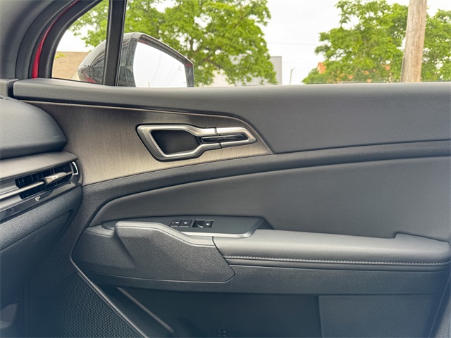 2026 Kia Sportage X-Line Image 37 of 48