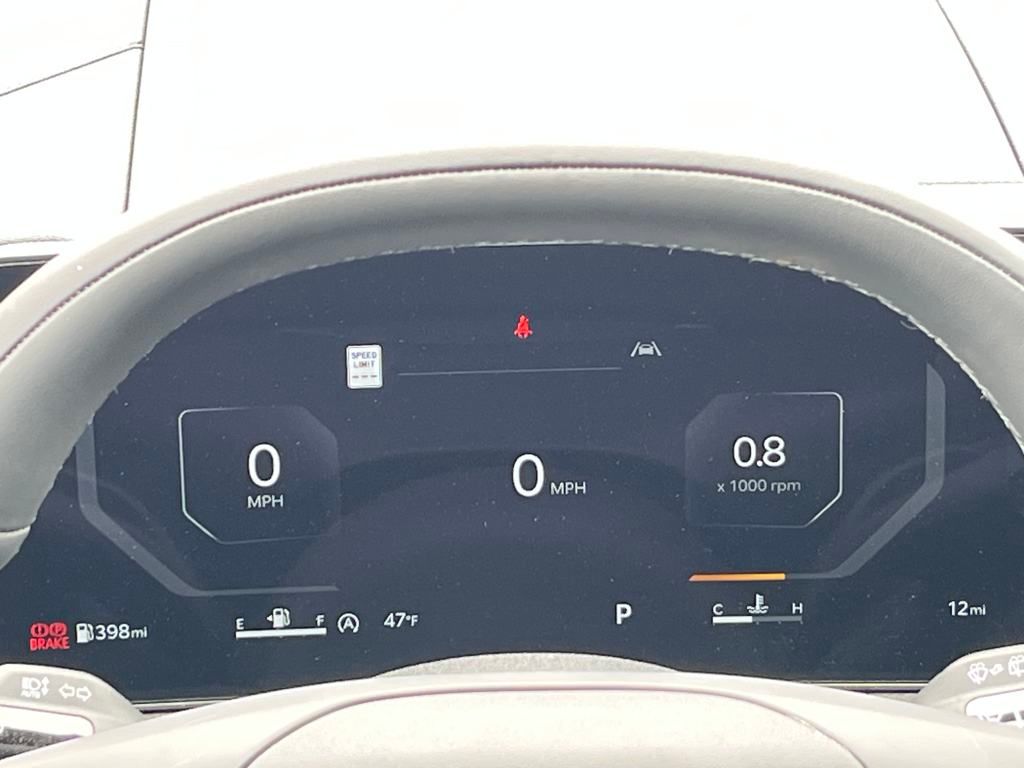 Vehicle image 26 of 43