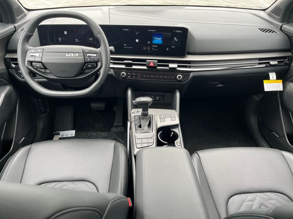 Vehicle image 20 of 43