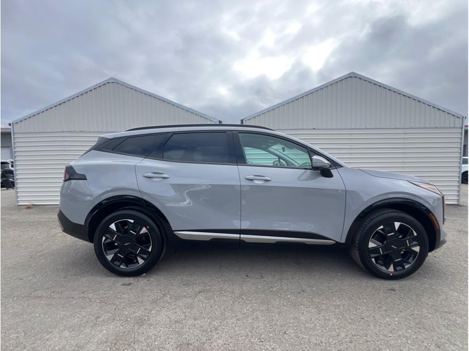 2026 Kia Sportage X-Line Image 3 of 26