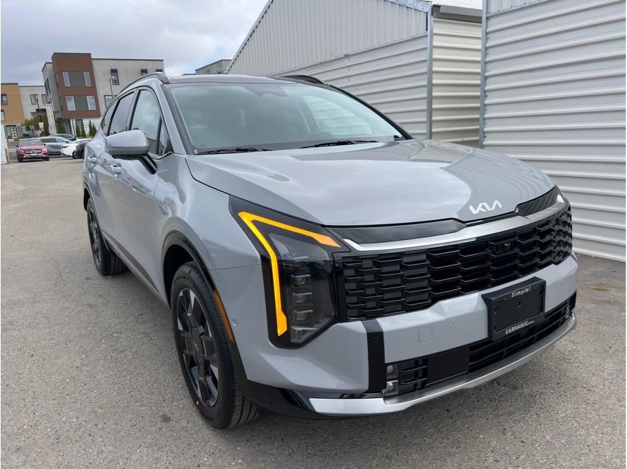 2026 Kia Sportage X-Line Image 2 of 26