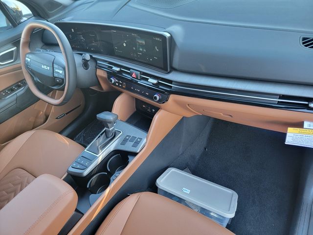 2026 Kia Sportage X-Line Image 17 of 37