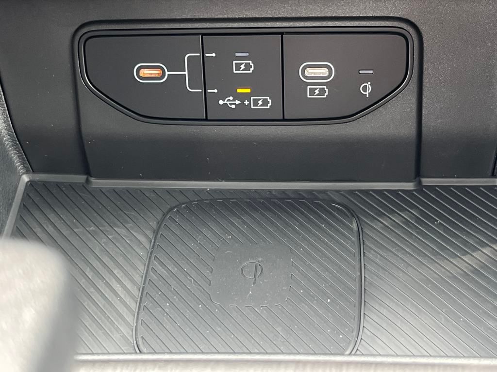 Vehicle image 29 of 39
