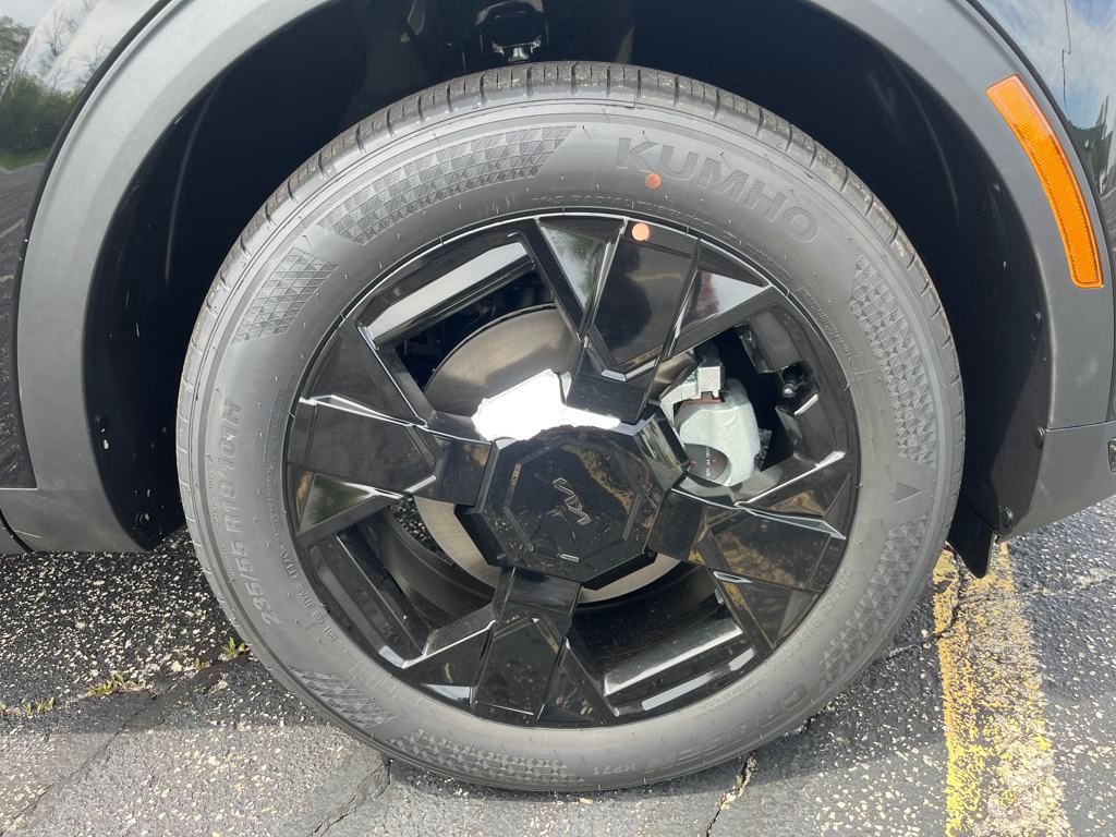 Vehicle image 11 of 39