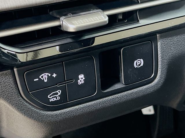 2026 Kia Sportage X-Line Image 30 of 35