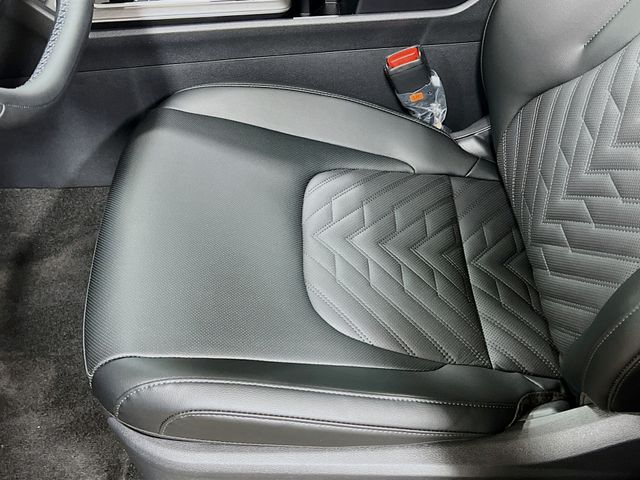 2026 Kia Sportage X-Line Image 16 of 35