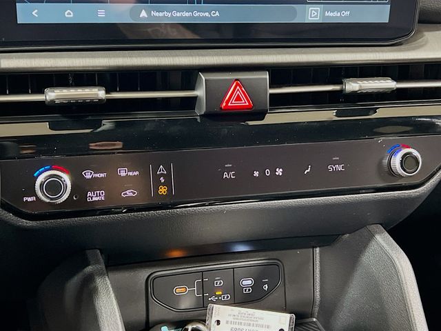 2026 Kia Sportage X-Line Image 34 of 35