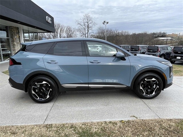 2026 Kia Sportage Hybrid S Image 3 of 20