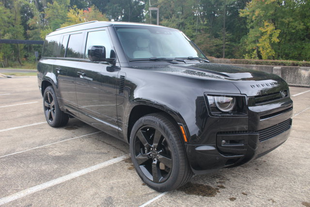 2026 Land Rover Defender V8 Image 3 of 26