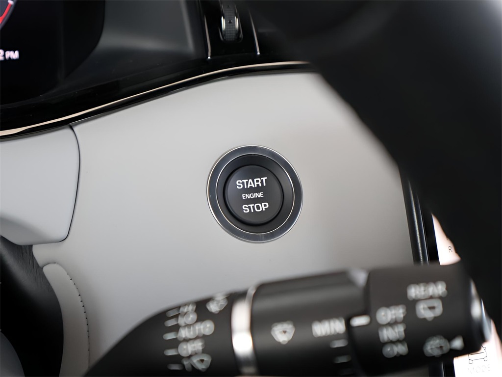 2026 Land Rover Range Rover Evoque Dynamic SE Image 47 of 80